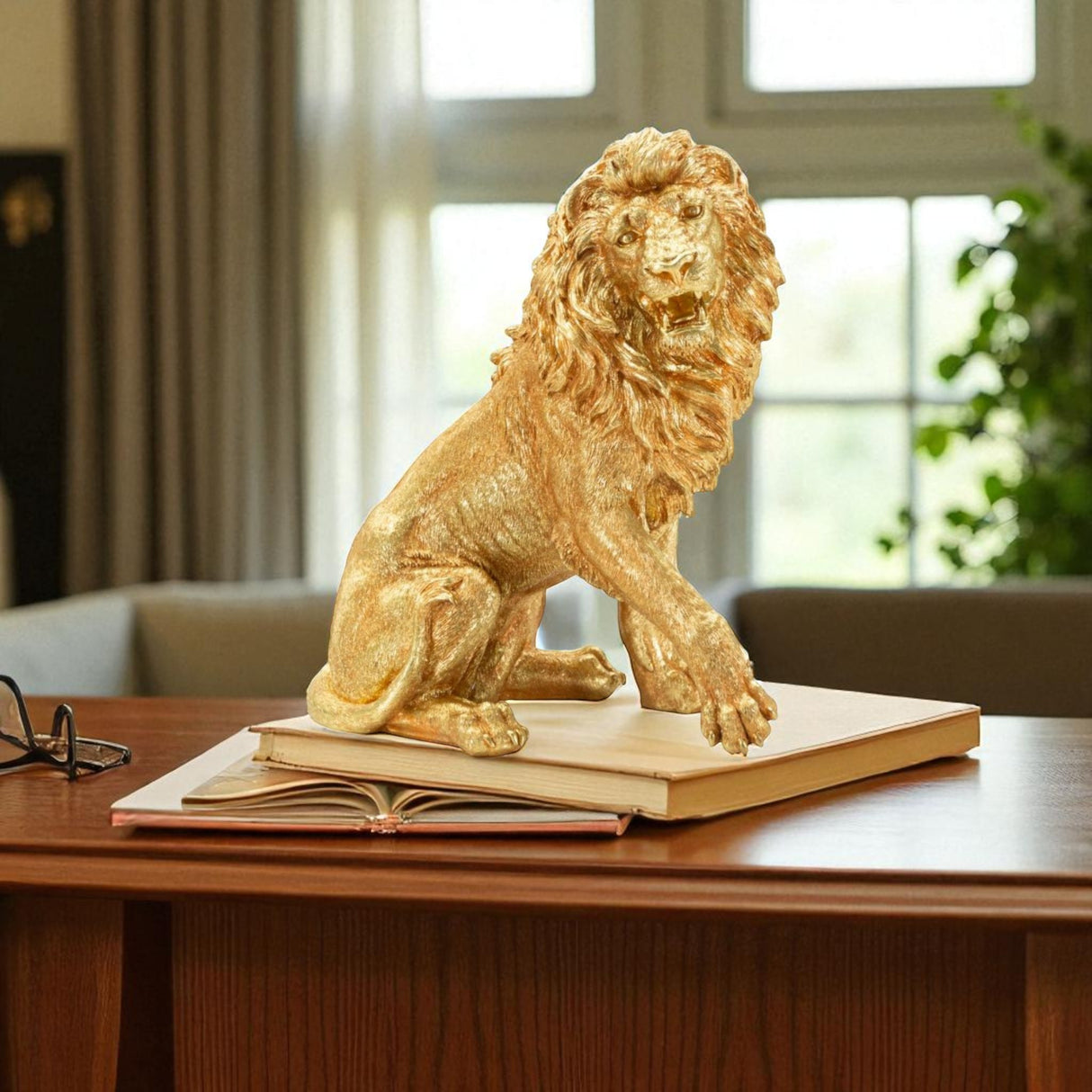 LEONE SHANT - FERRETTI