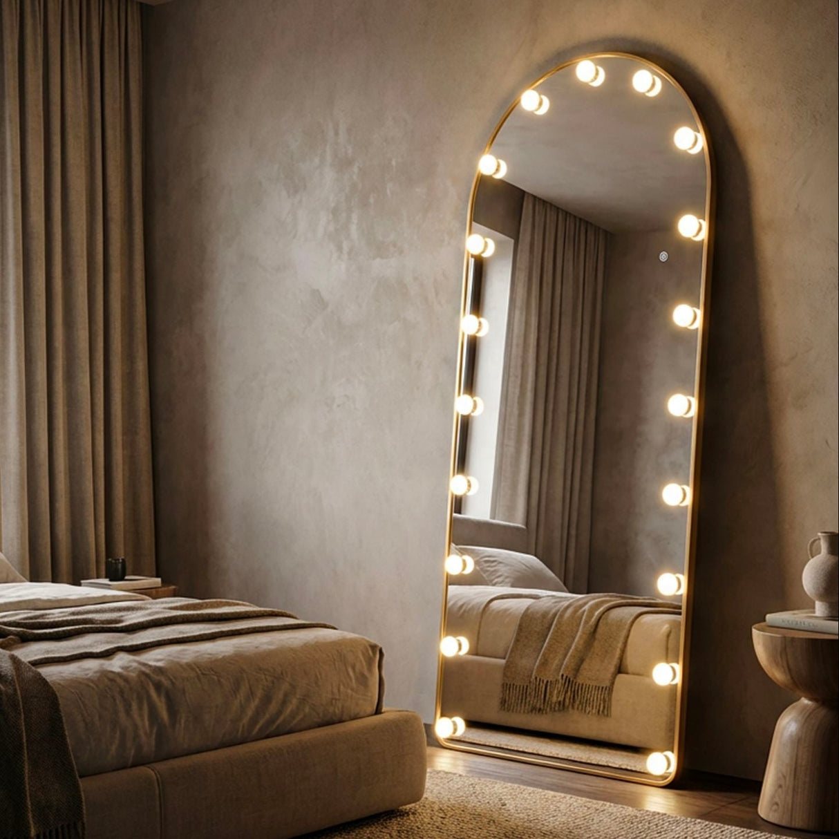SPECCHIO DA TERRA LED HOLLYWOOD ARCO (LUCE CON 3 TEMPERATURE DI COLORE) - FERRETTI