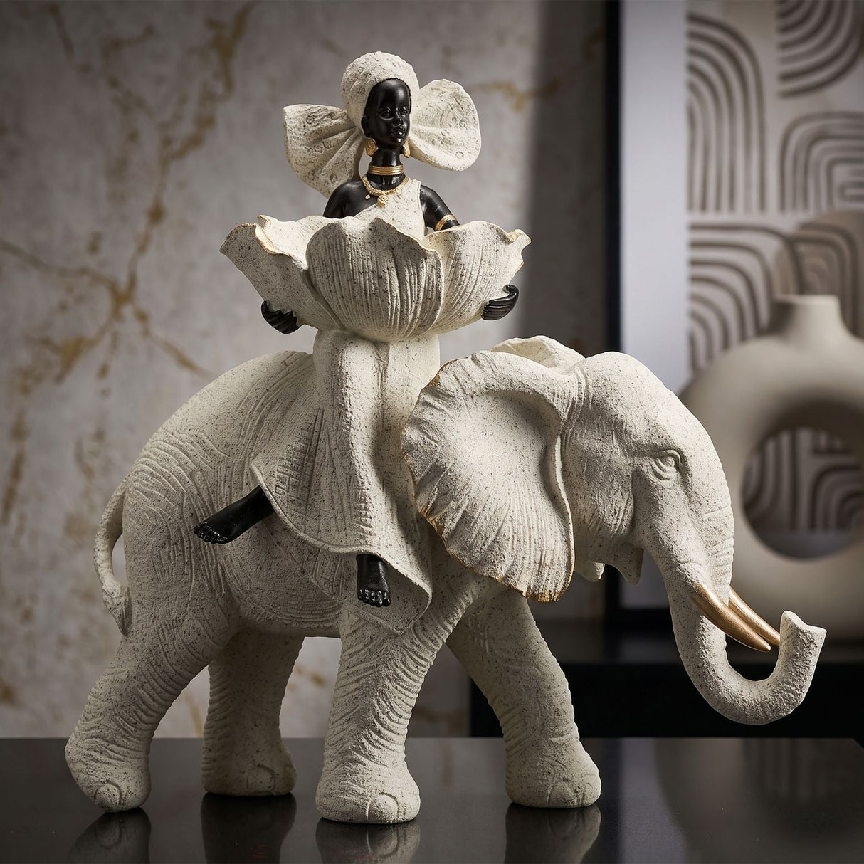 Scultura Etnica Donna Africana Su Elefante 29X13X29cm - Ferretti