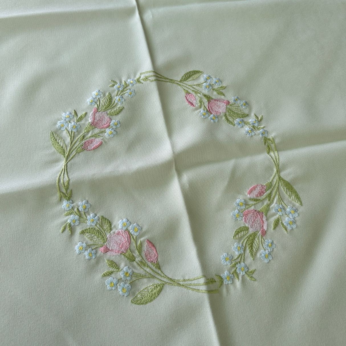 Centrotavola ZOE (428) by Mondo Biancheria