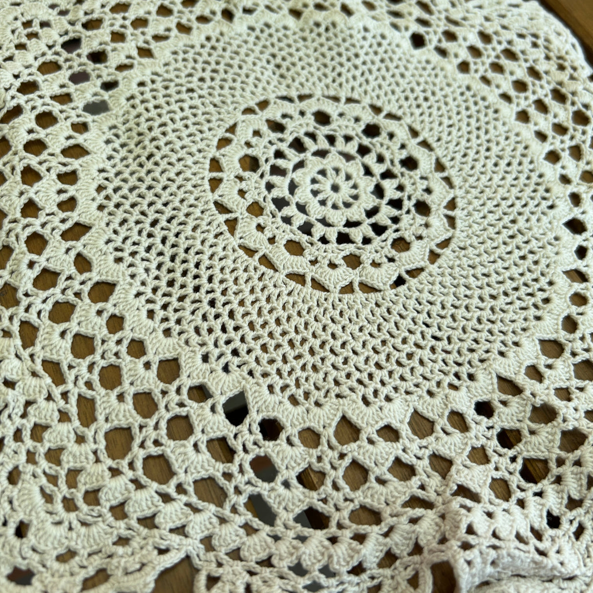 Centrino SUN (066) By Mondo Biancheria