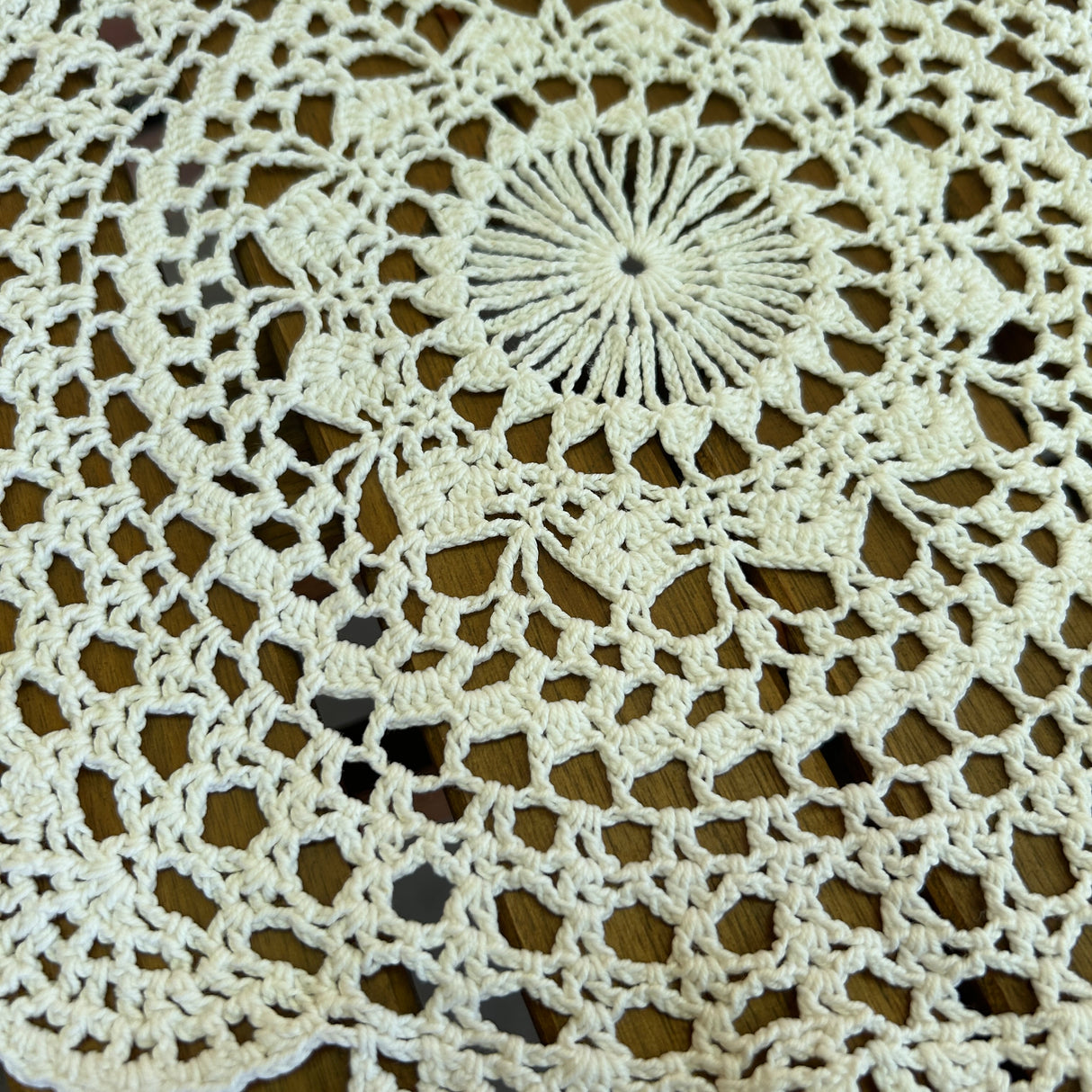 Centrino EDGARDA (097) By Mondo Biancheria