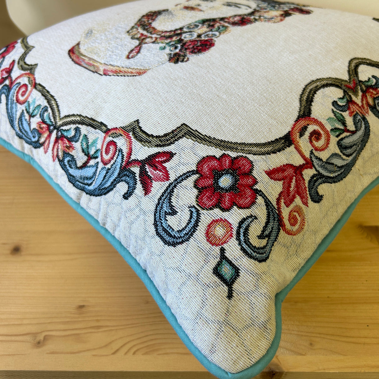 Cuscino TESTA DI MORO by Mondo Biancheria