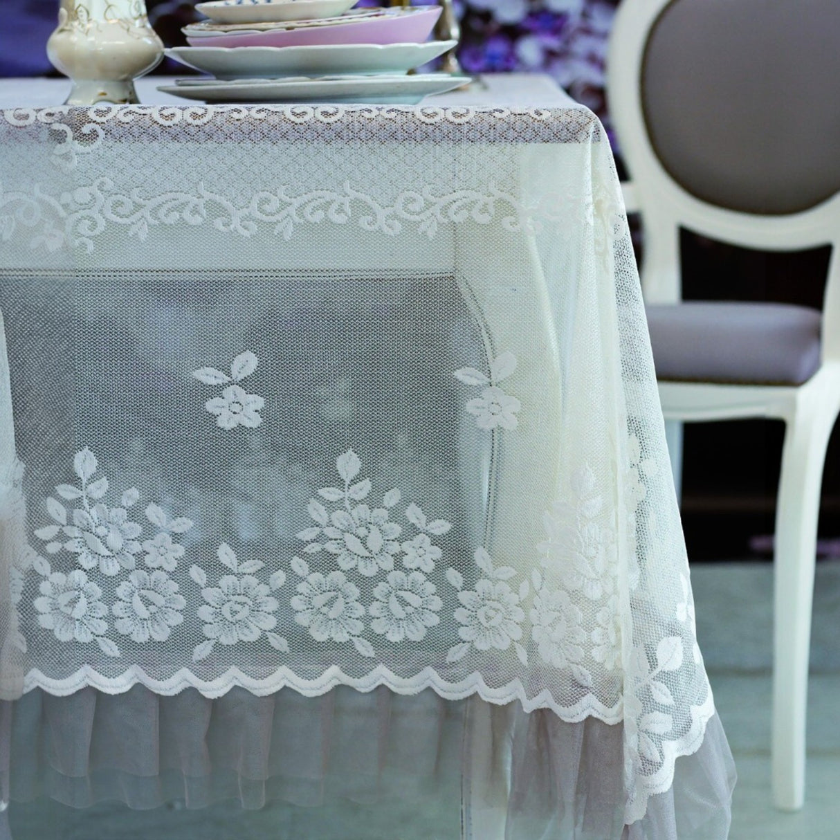 Copritavola ANDROMEDA Atelier 17 150x280 cm con balza shabby chic – elegante copertura tavolo in poliestere