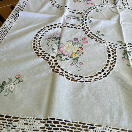 Centro FLORES (647) by Mondo Biancheria