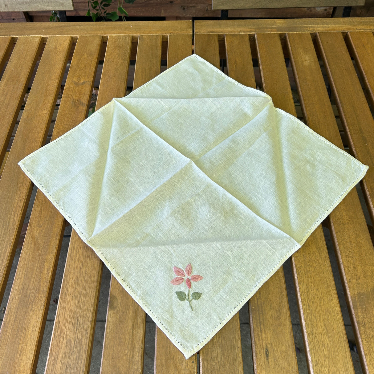 Tovagliolo PETALO (386) by Mondo Biancheria