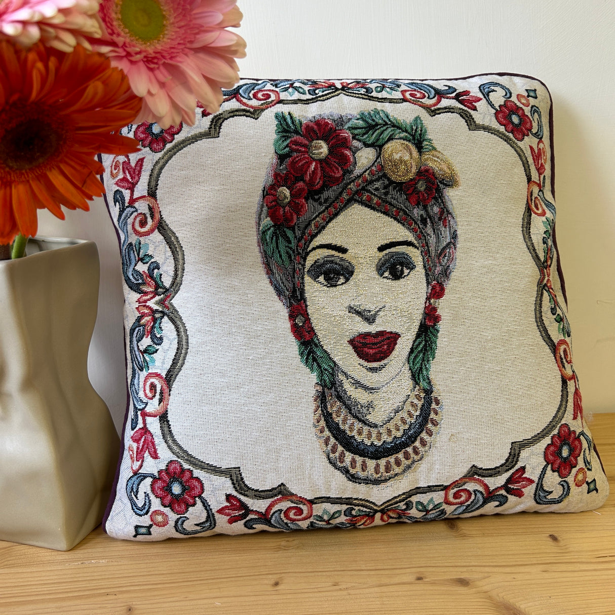 Cuscino TESTA DI MORO by Mondo Biancheria