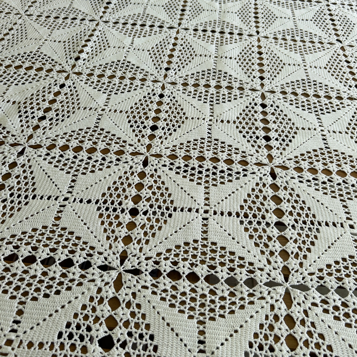 Copritavolo LUISA (329) by Mondo Biancheria