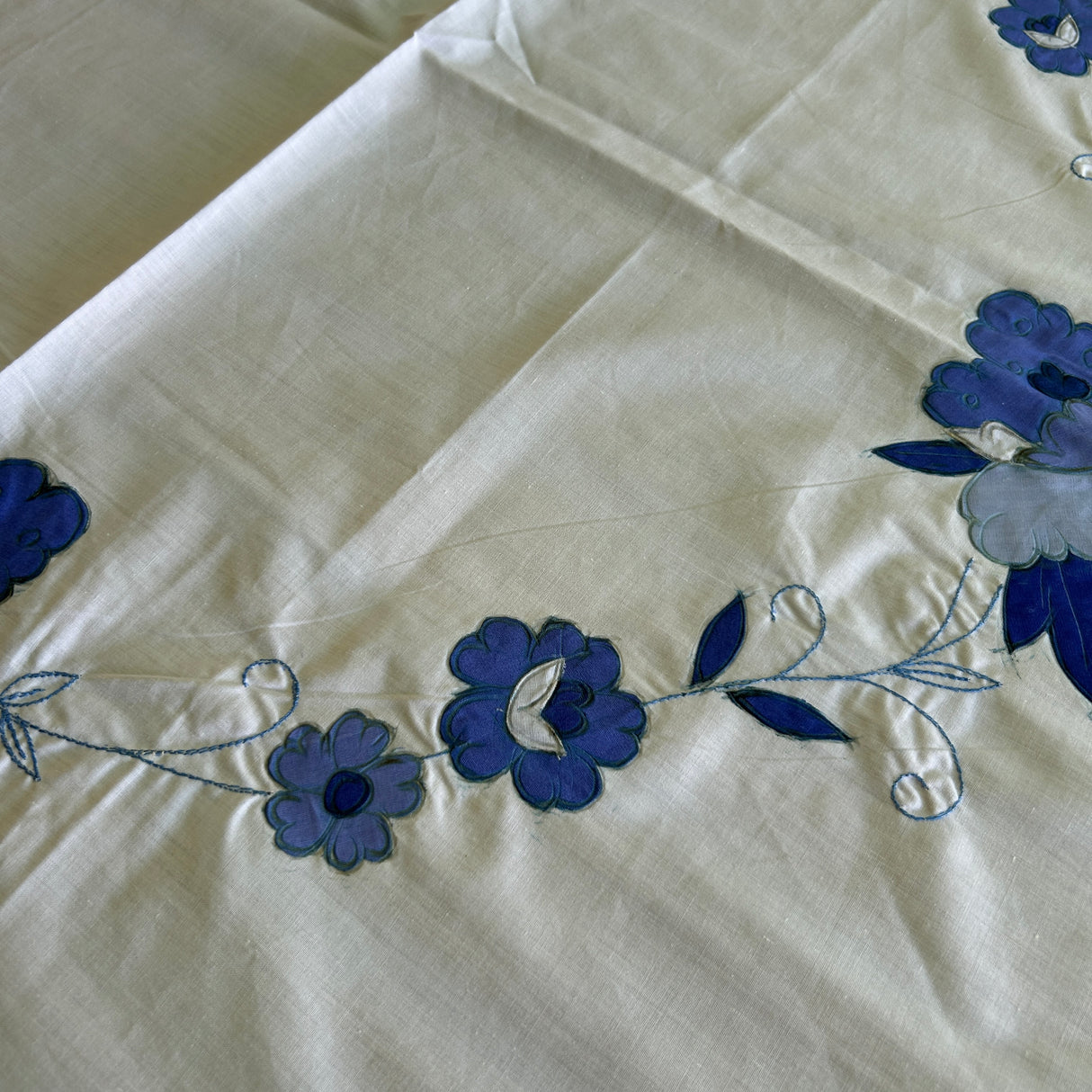 Tovaglia MAGDA (445) by Mondo Biancheria