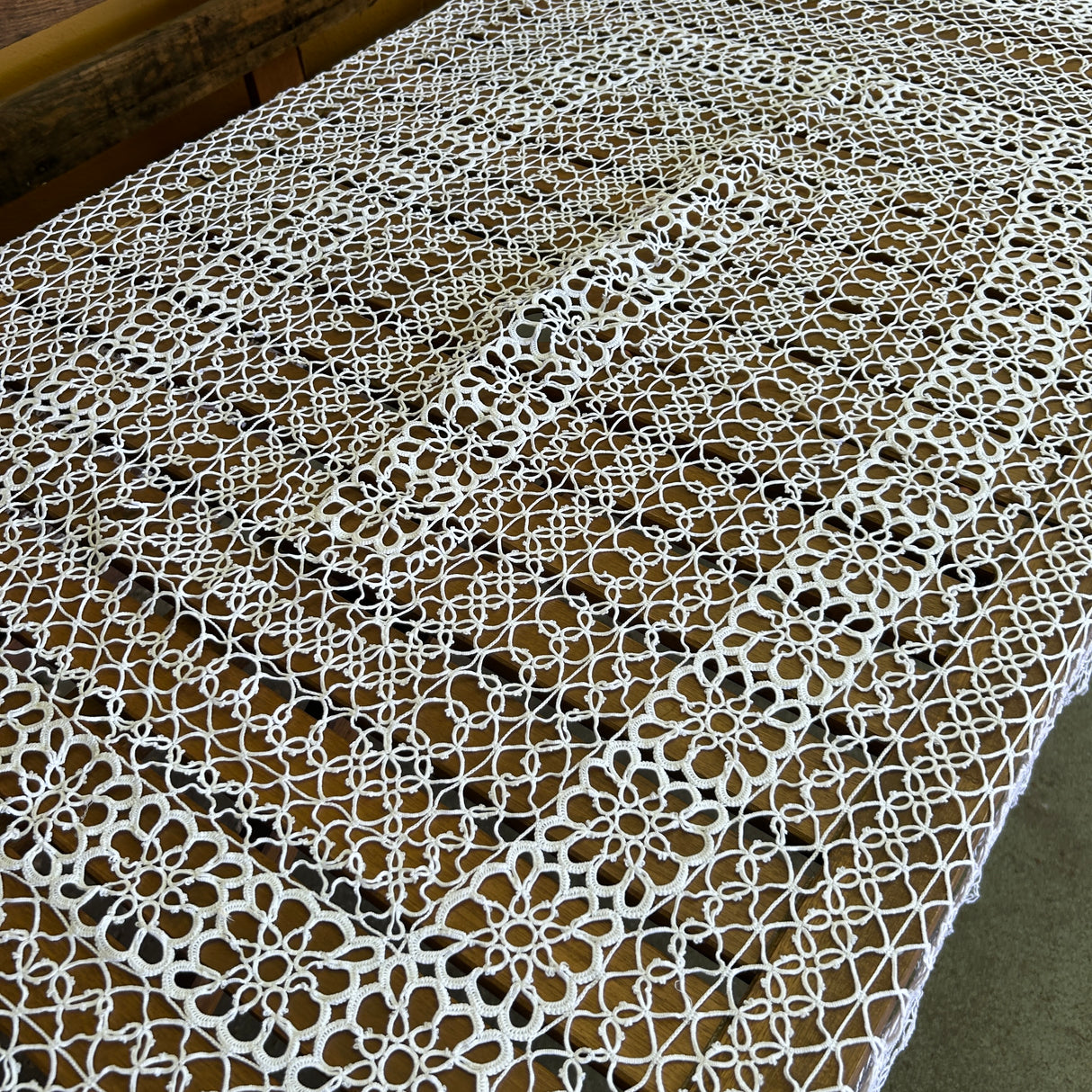 Copritavolo 142x176 CHIACCHIERINO by Mondo Biancheria