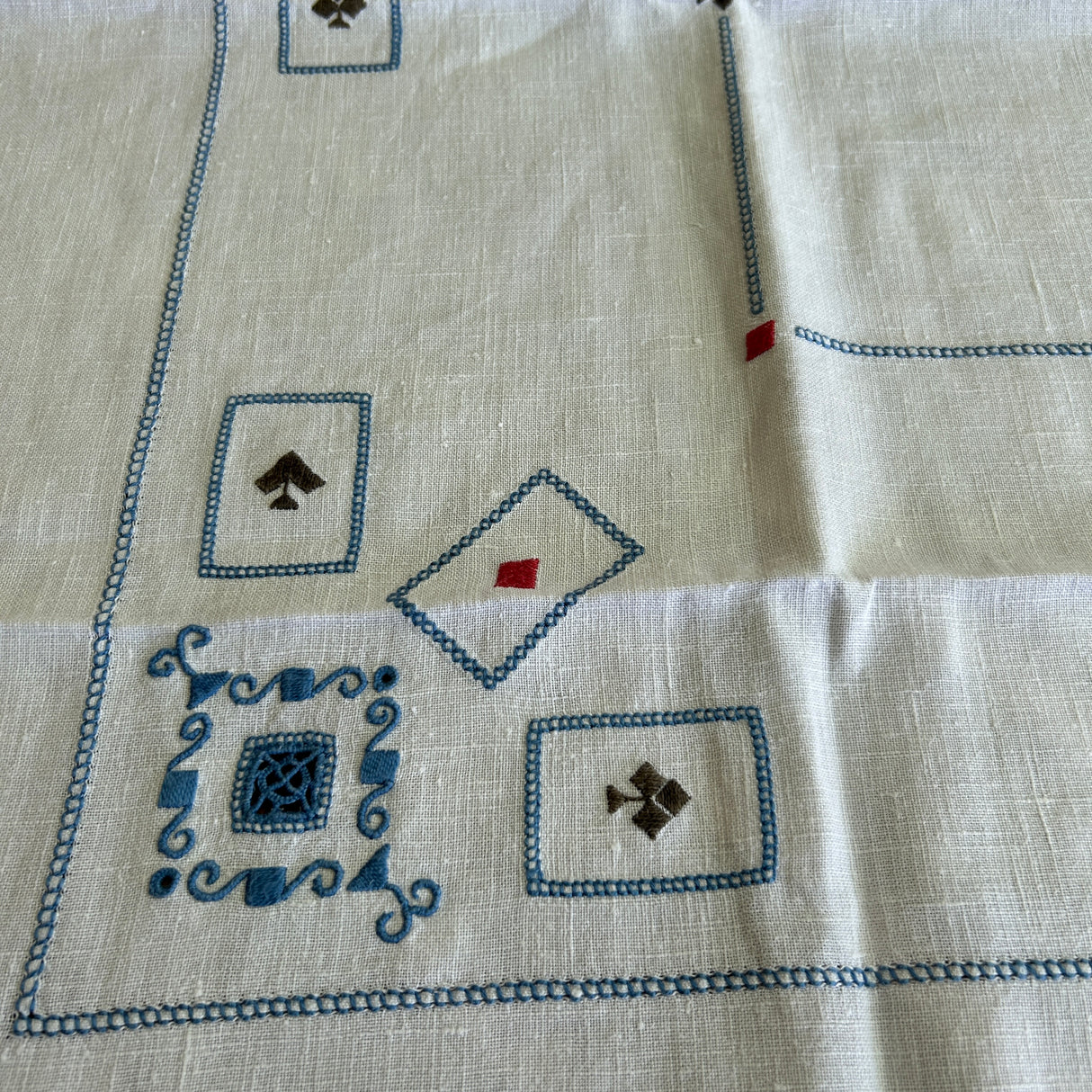 Centro POKER (504) by Mondo Biancheria