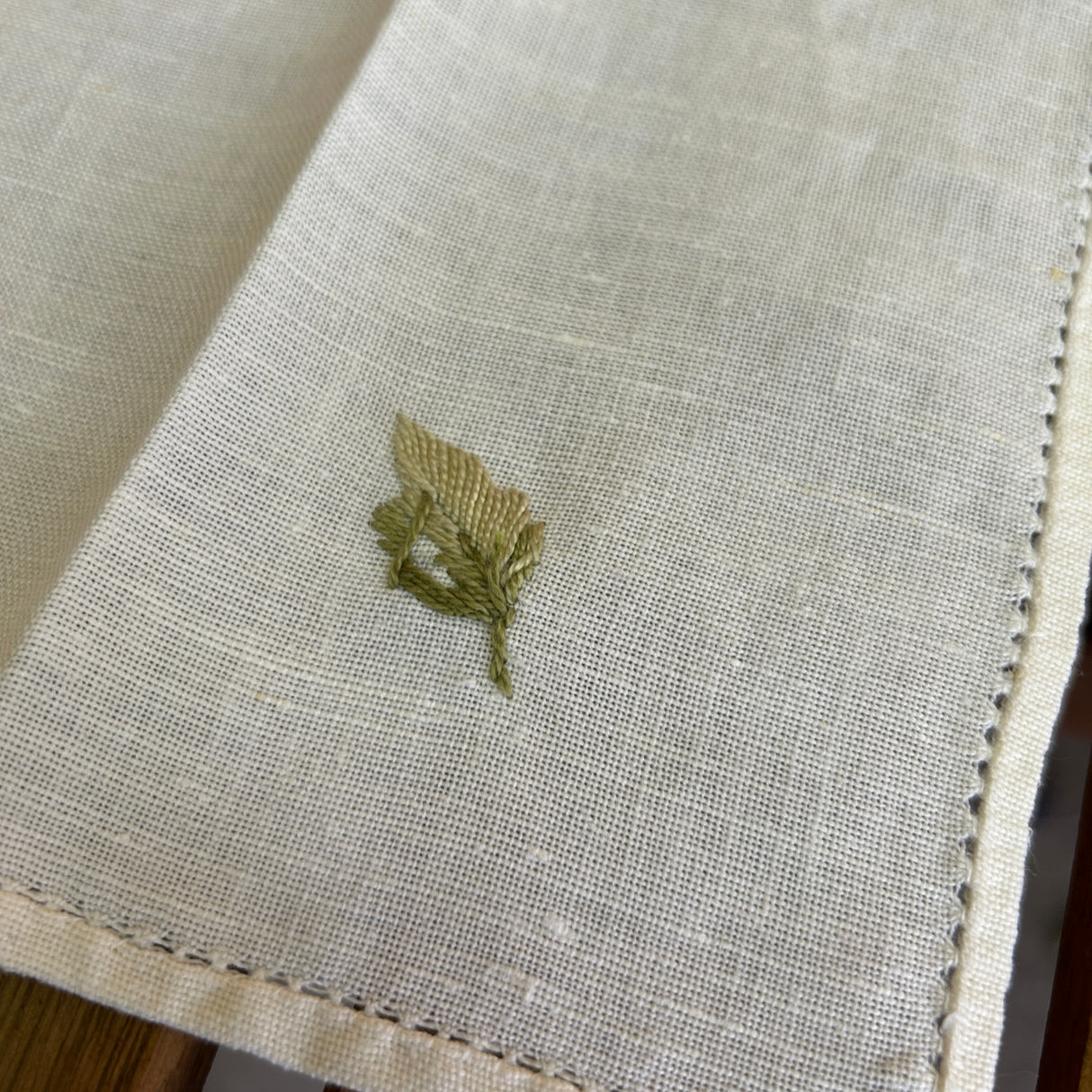 Coppia tovaglioli LEAF (569) by Mondo Biancheria