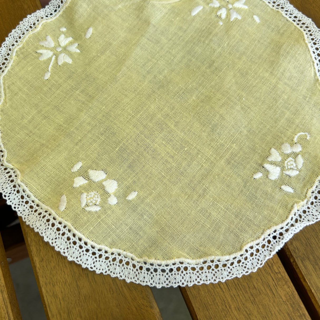 Centrino MILA (161) By Mondo Biancheria