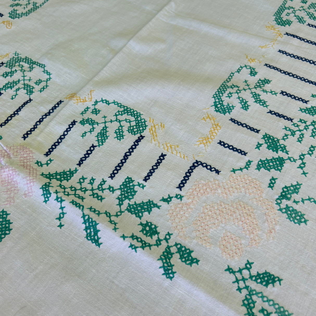 Tovaglietta SILVIA (388) by Mondo Biancheria