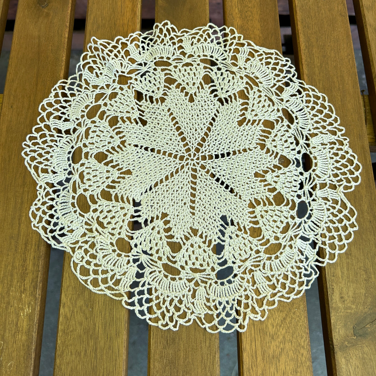 Centrino EDDA (311) by Mondo Biancheria