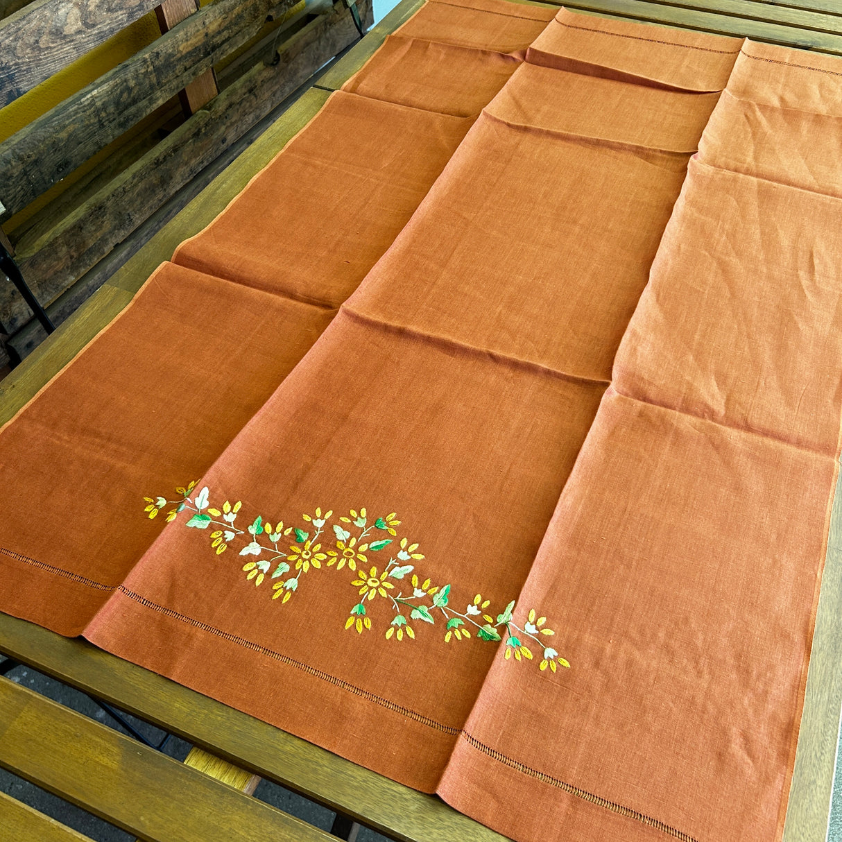 Set Asciugamani 1+1 FIORITO (473) by Mondo Biancheria