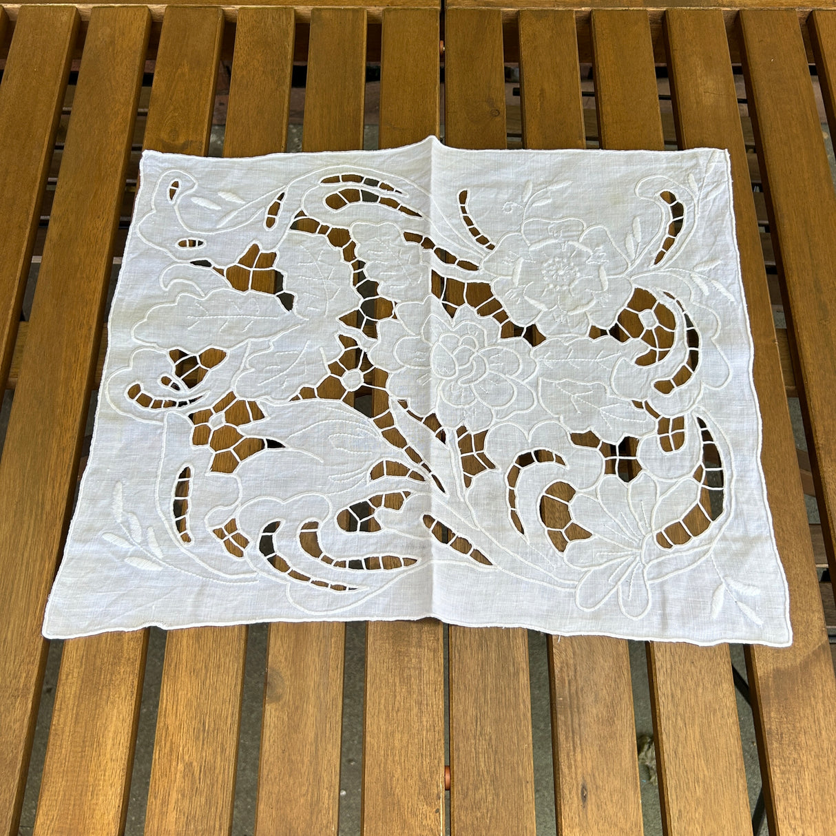 Centro MARGE (070) By Mondo Biancheria