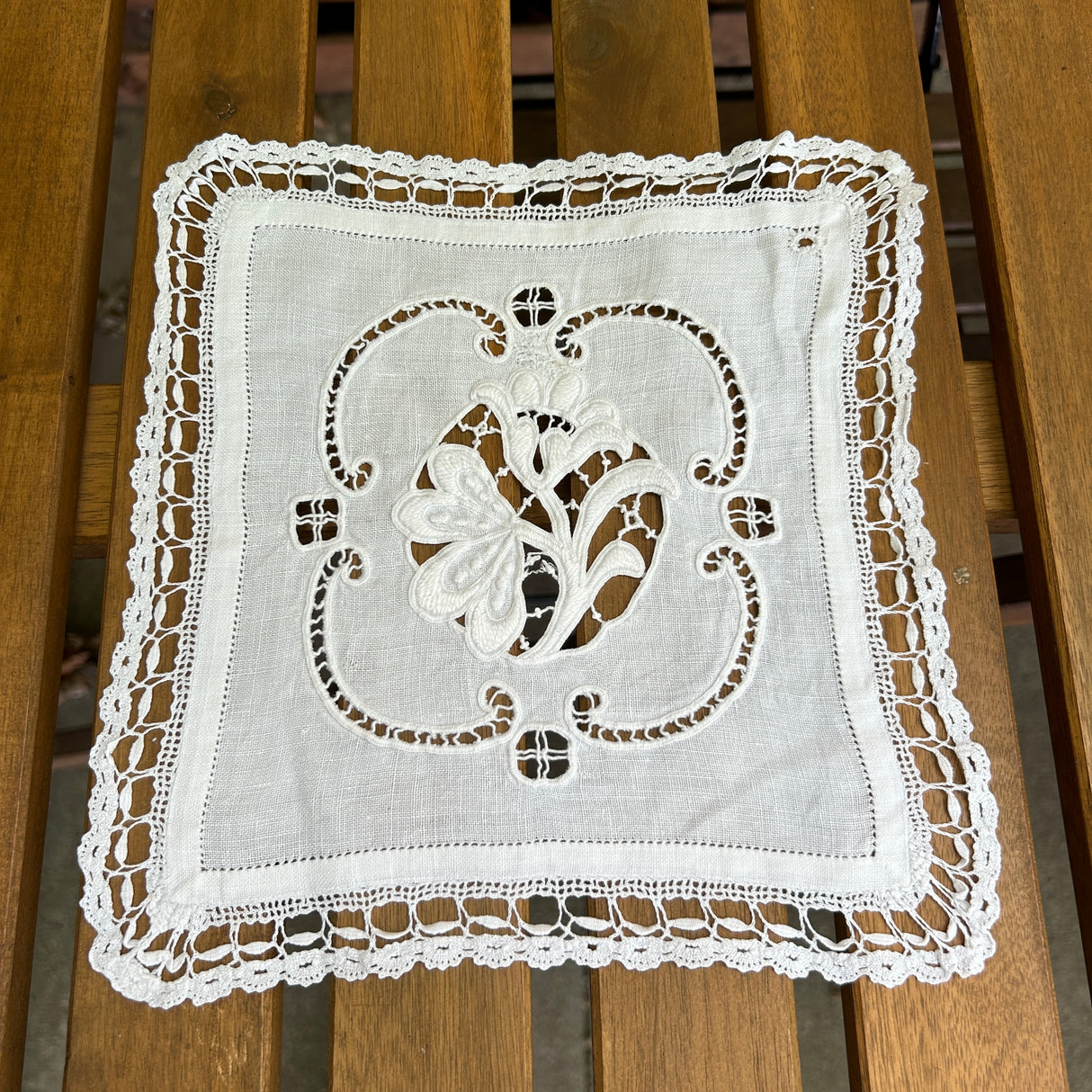 Centrino OLETTA (342) by Mondo Biancheria