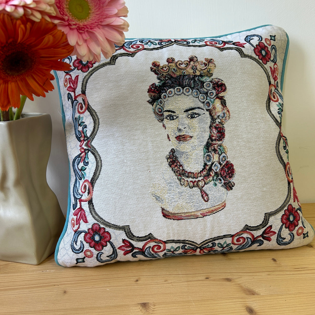 Cuscino TESTA DI MORO by Mondo Biancheria