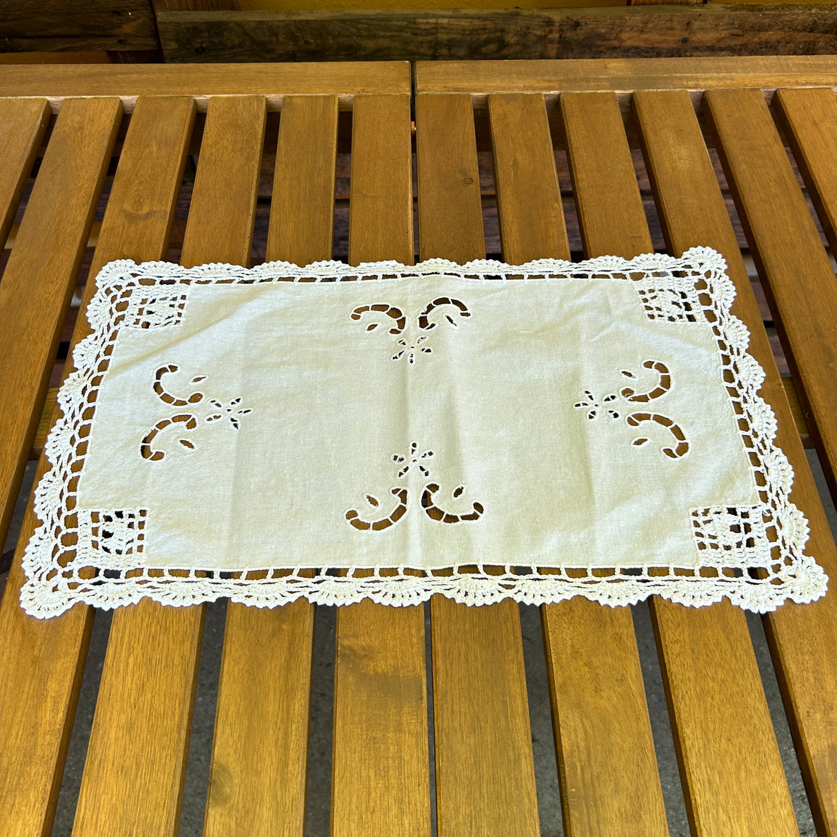 Centrino AGNESE (450) by Mondo Biancheria