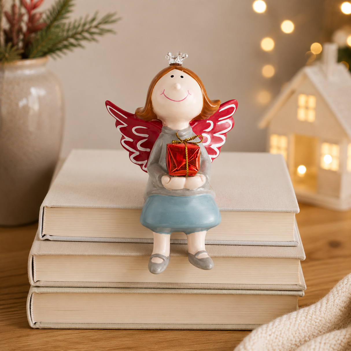 Decorazione Natalizia Angelo Seduto Con Regalo 12cm - Montemaggi