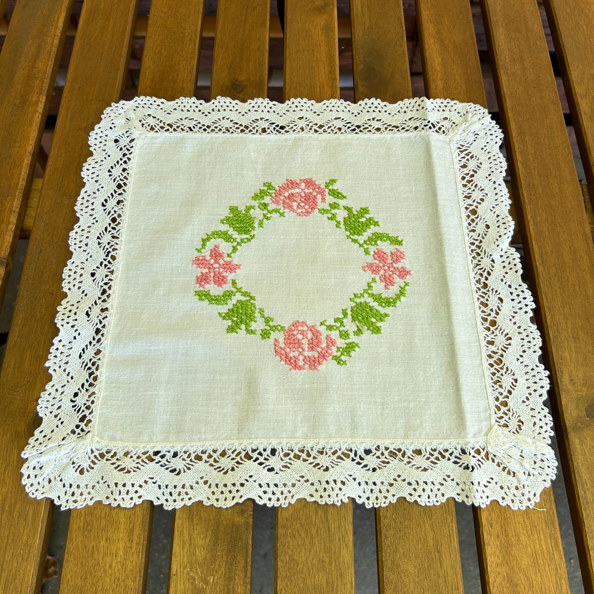 Centrino MILLY (309) by Mondo Biancheria