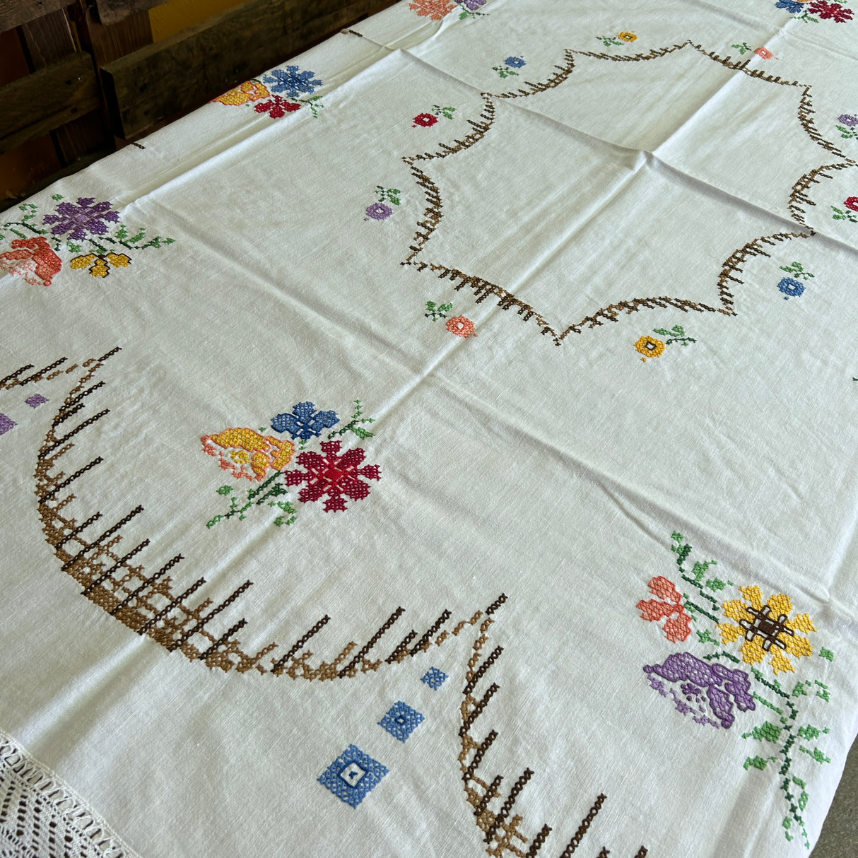 Tovaglia MIRNA (503) by Mondo Biancheria