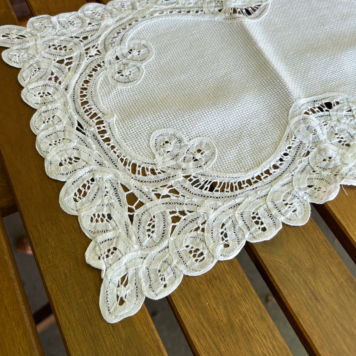 Tris Centri AIDA (549) by Mondo Biancheria