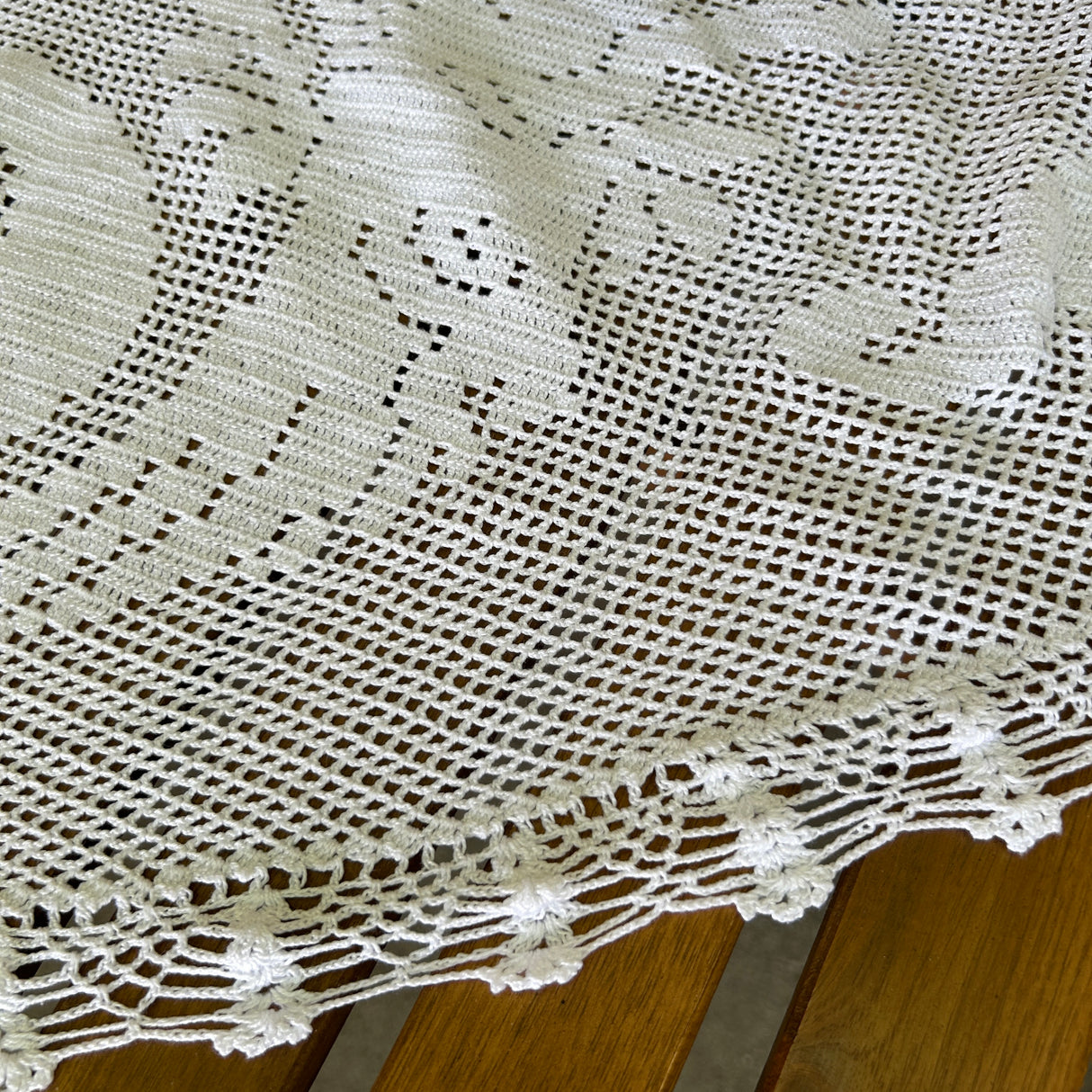 Centrotavola Triangolare ARIA (440) by Mondo Biancheria