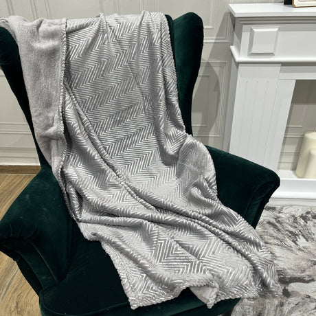 Plaid ZIG ZAG By Riviera