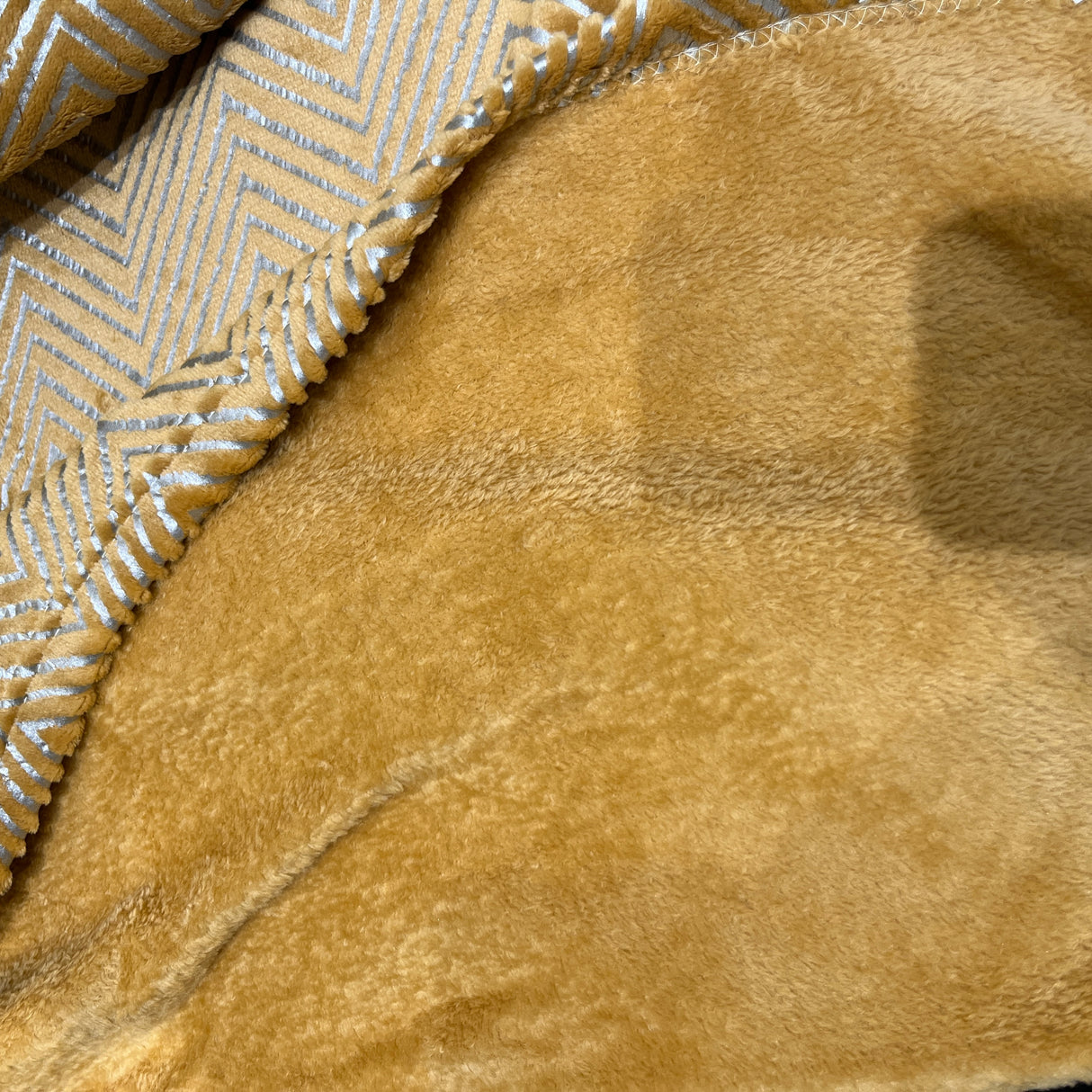 Plaid ZIG ZAG By Riviera