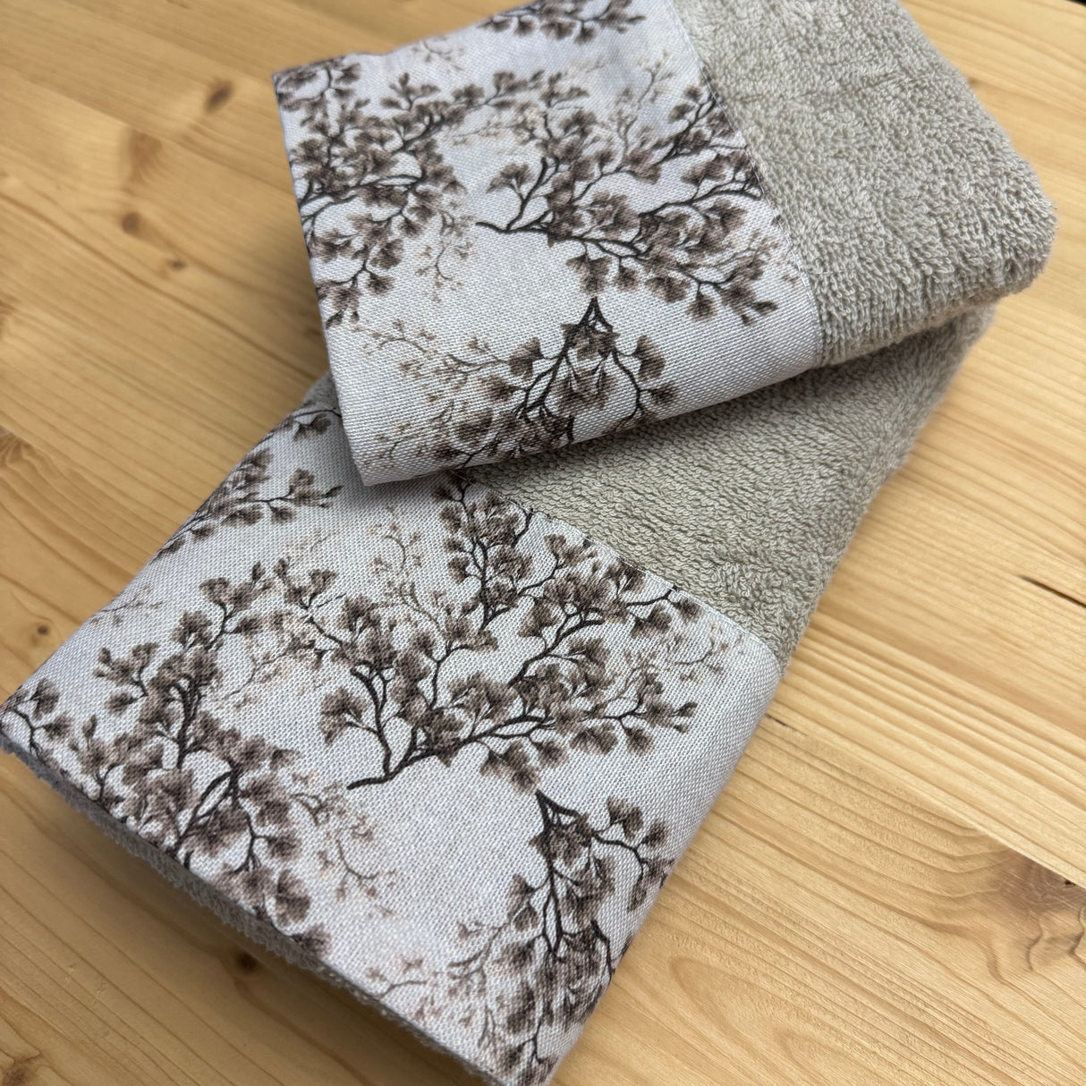 Set 1+1 Asciugamani MELANIA 2 by Ferlen