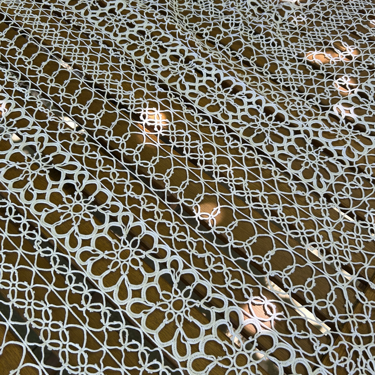 Copritavolo x6 posti in Lavorazione CHIACCHIERINO by Mondo Biancheria