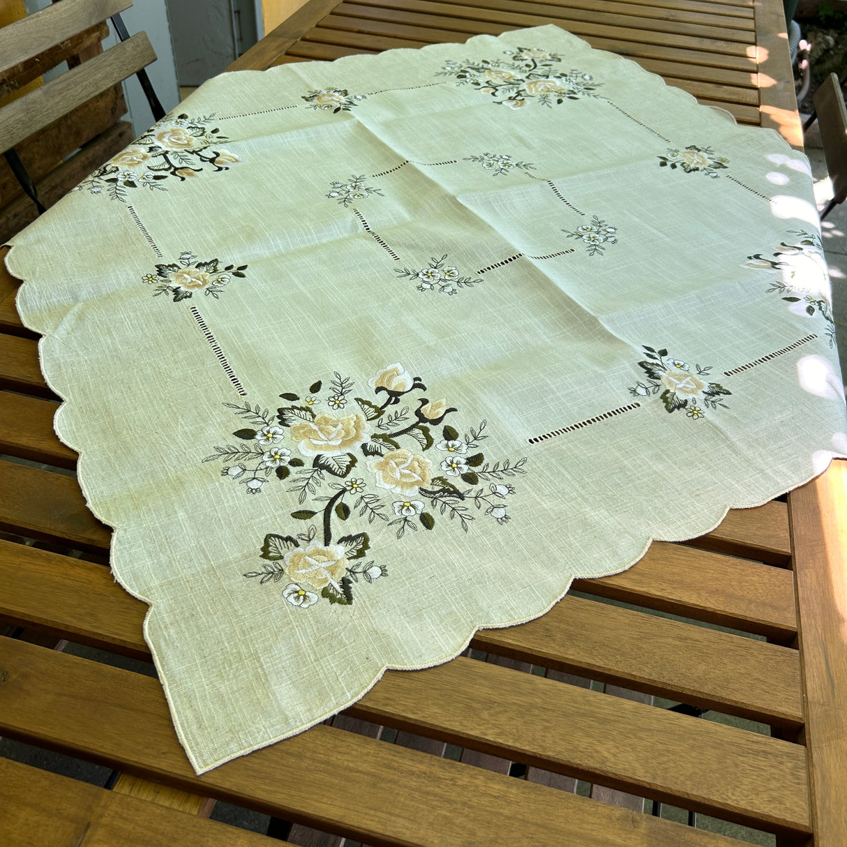 Centro in lino Rose (046) by Mondo Biancheria