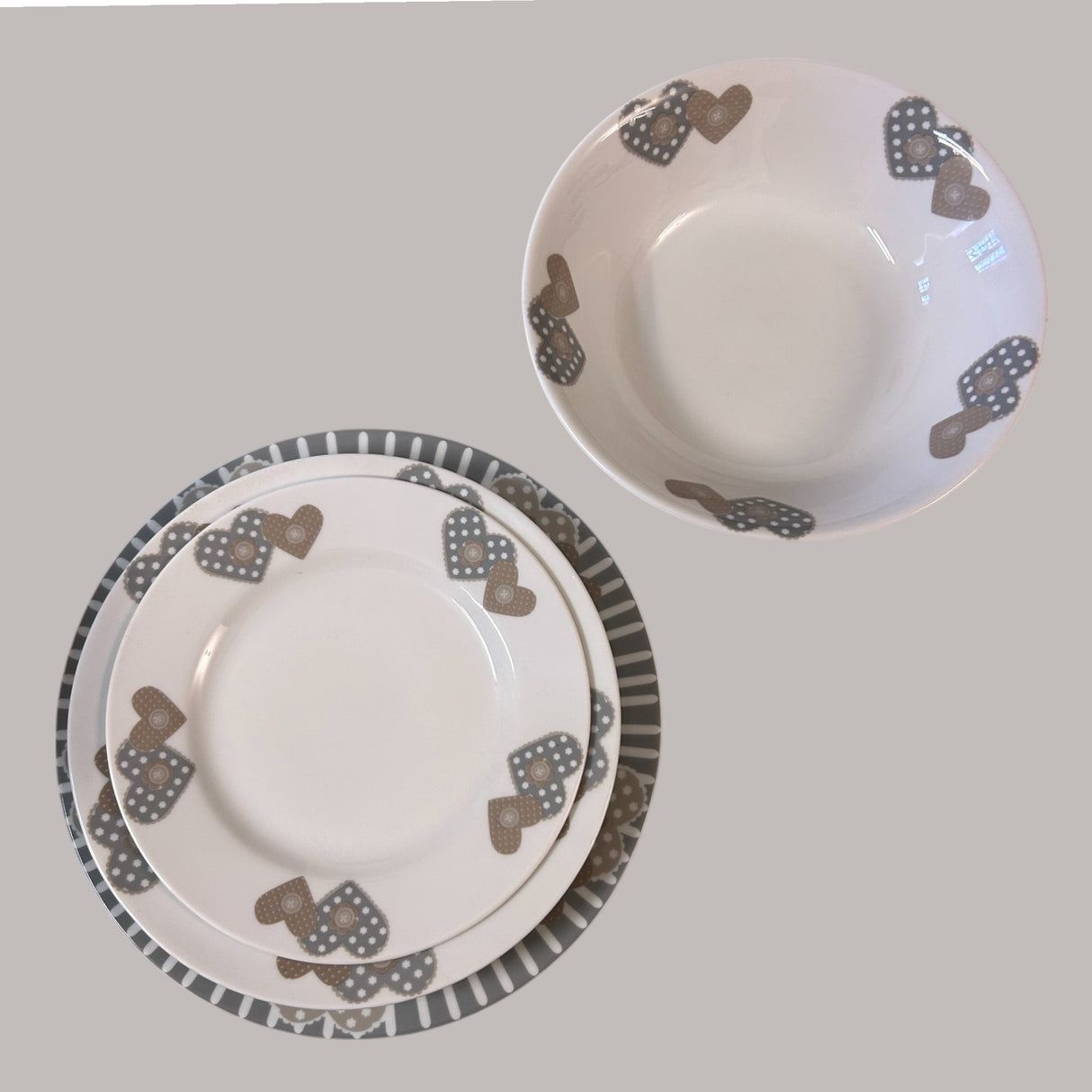 Servizio 18 POSTI + 1 insalatiera CUORE TORTORA by Rosentable