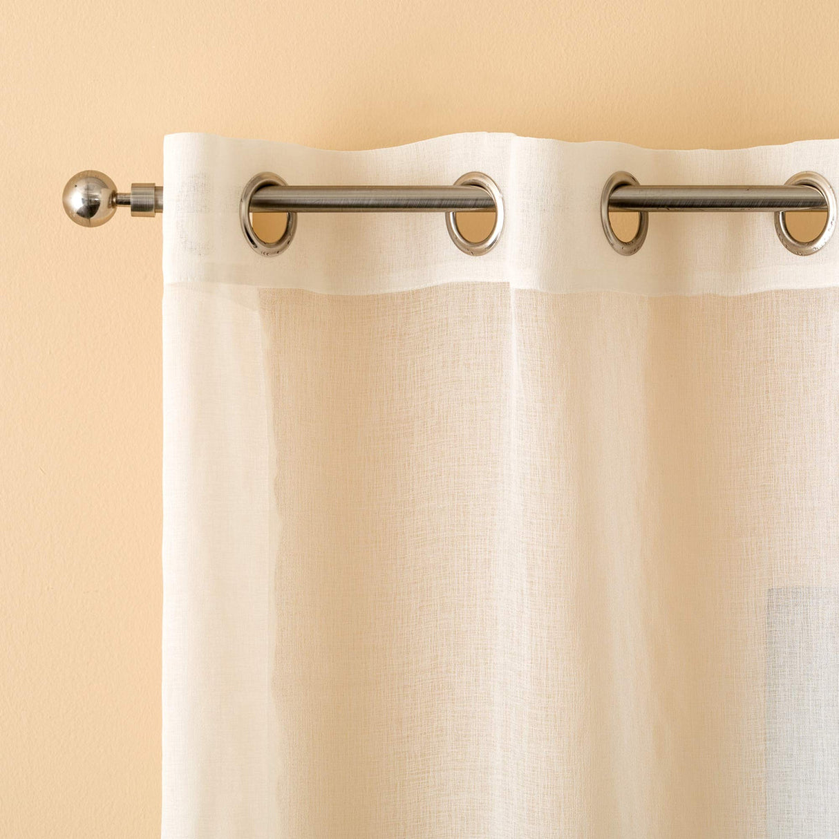 Pannello Tenda Lena con Borchie – Linea Oro