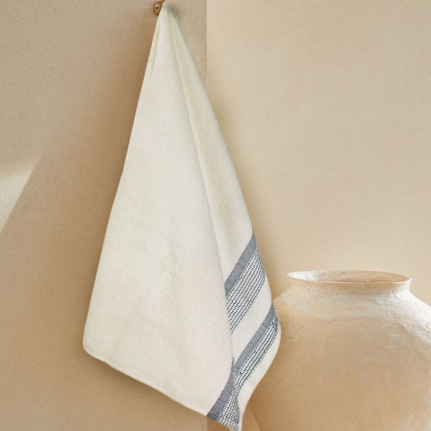 Set Asciugamani 1+1 CLARA By Maestri Cotonieri