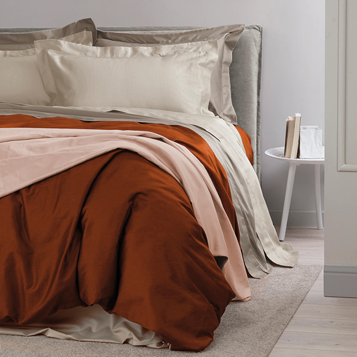 Completo Copripiumino Matrimoniale in Raso di Cotone Chantal – 200 Fili TC – Via Roma 60