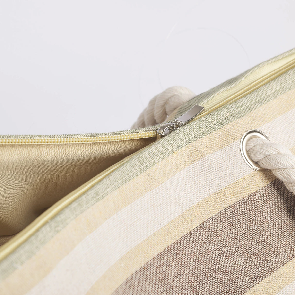 Borsa Mare California Con Zip e Tasca Interna Maè - Via Roma 60
