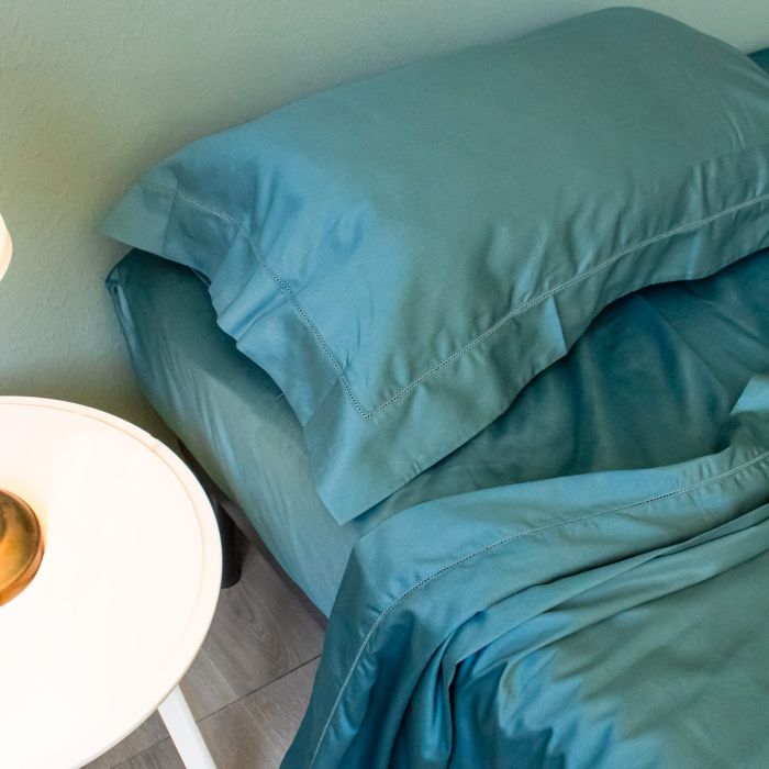 Coppia di Federa in RASO MAJOR con volant e orlo a giorno by Maestri Cotonieri