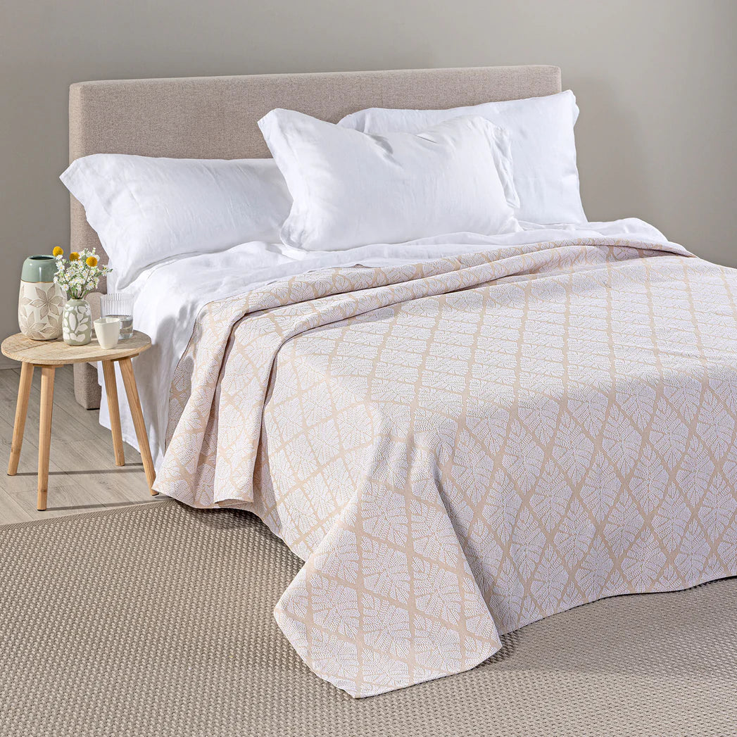 Copriletto Non Trapuntato In Raso Jacquard ACQUAMARINA by Caleffi