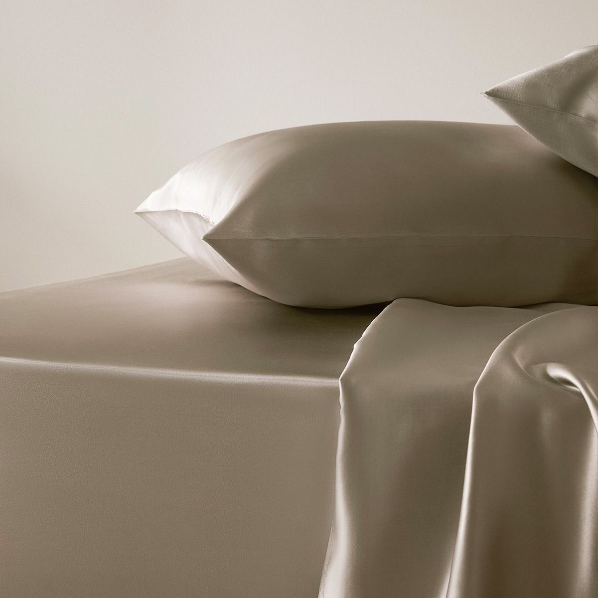 Federa Beauty Routine in 100% Seta di Gelso – Maestri Cotonieri (52x82 cm)