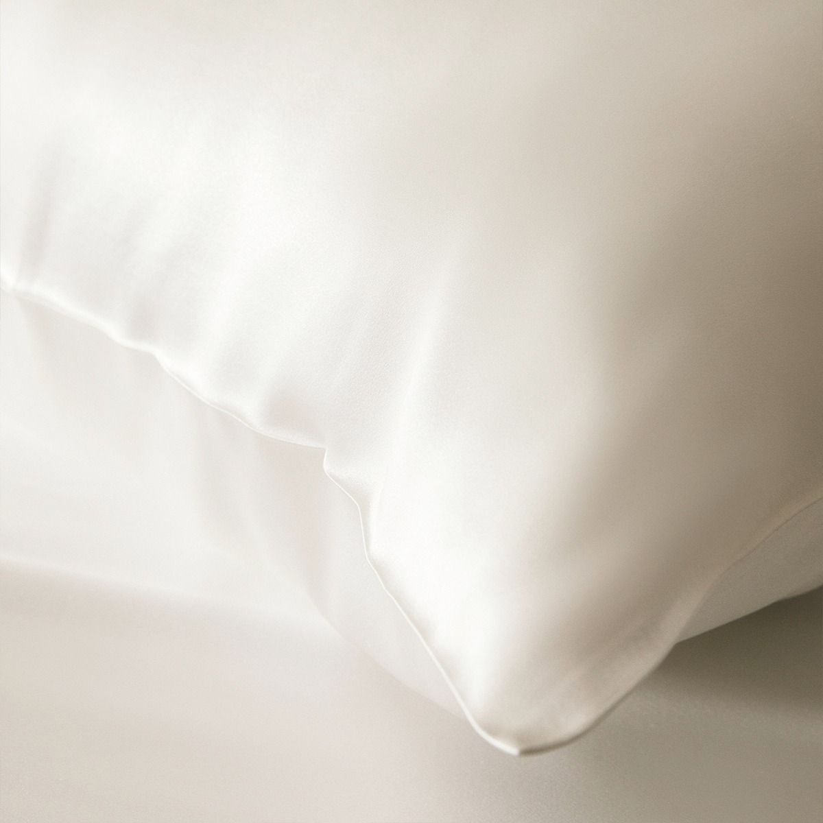 Federa Beauty Routine in 100% Seta di Gelso – Maestri Cotonieri (52x82 cm)