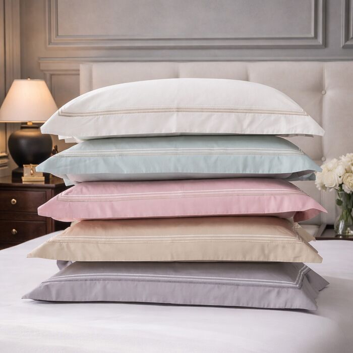 Set da 2 Federe Per Guanciali Sissi In Raso Di Cotone Con 4 Volani by Maestri Cotonieri Home