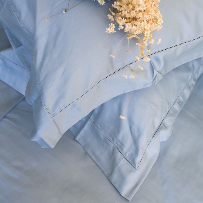 Coppia di Federa in RASO MAJOR con volant e orlo a giorno by Maestri Cotonieri