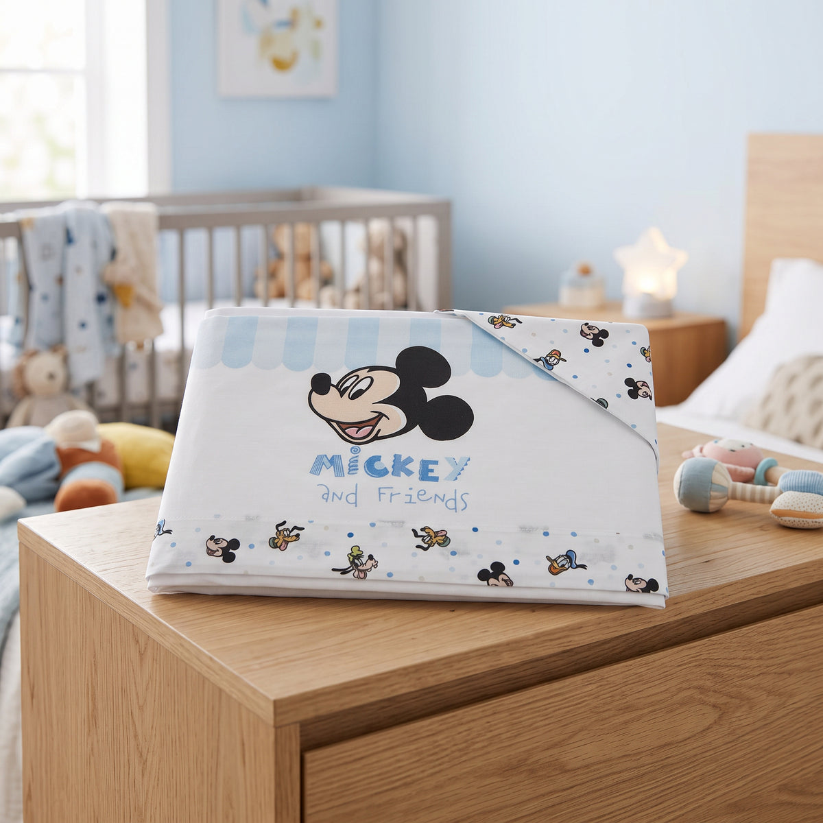 Completo Lenzuola Lettino 3 Pezzi Mickey and Friends 100% Cotone - Disney Baby