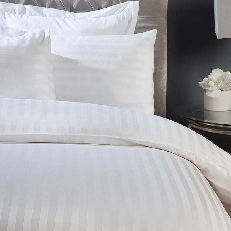 Parure Copripiumino Zefiro in Raso Rigato Matrimoniale – Novia