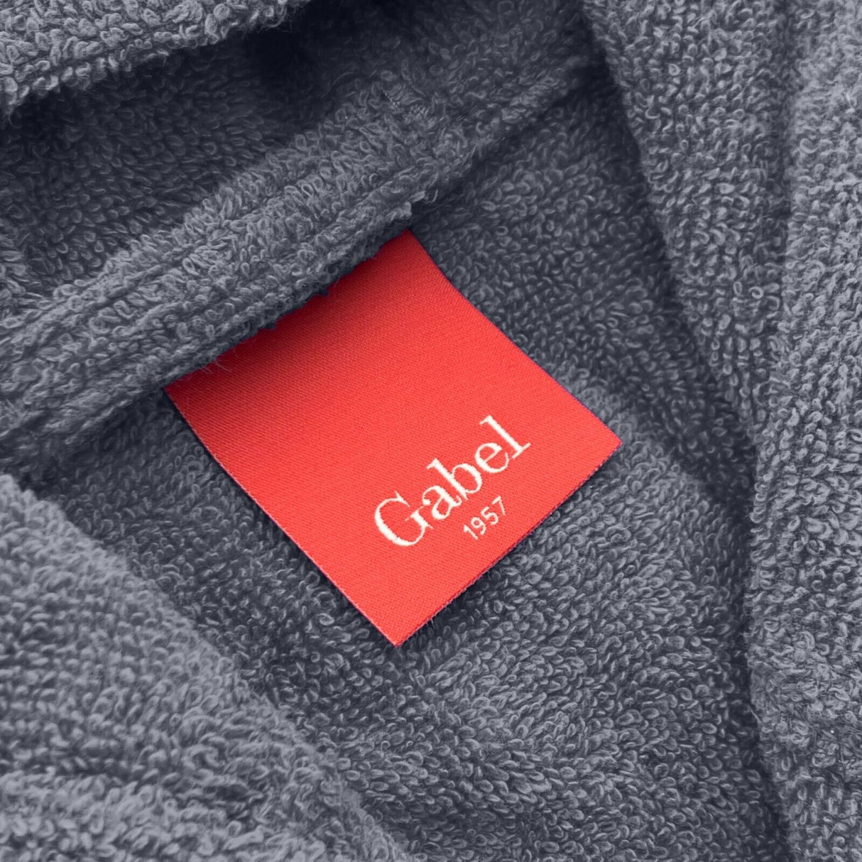 Accappatoio con cappuccio TINTAUNITA & COMPANY di Gabel