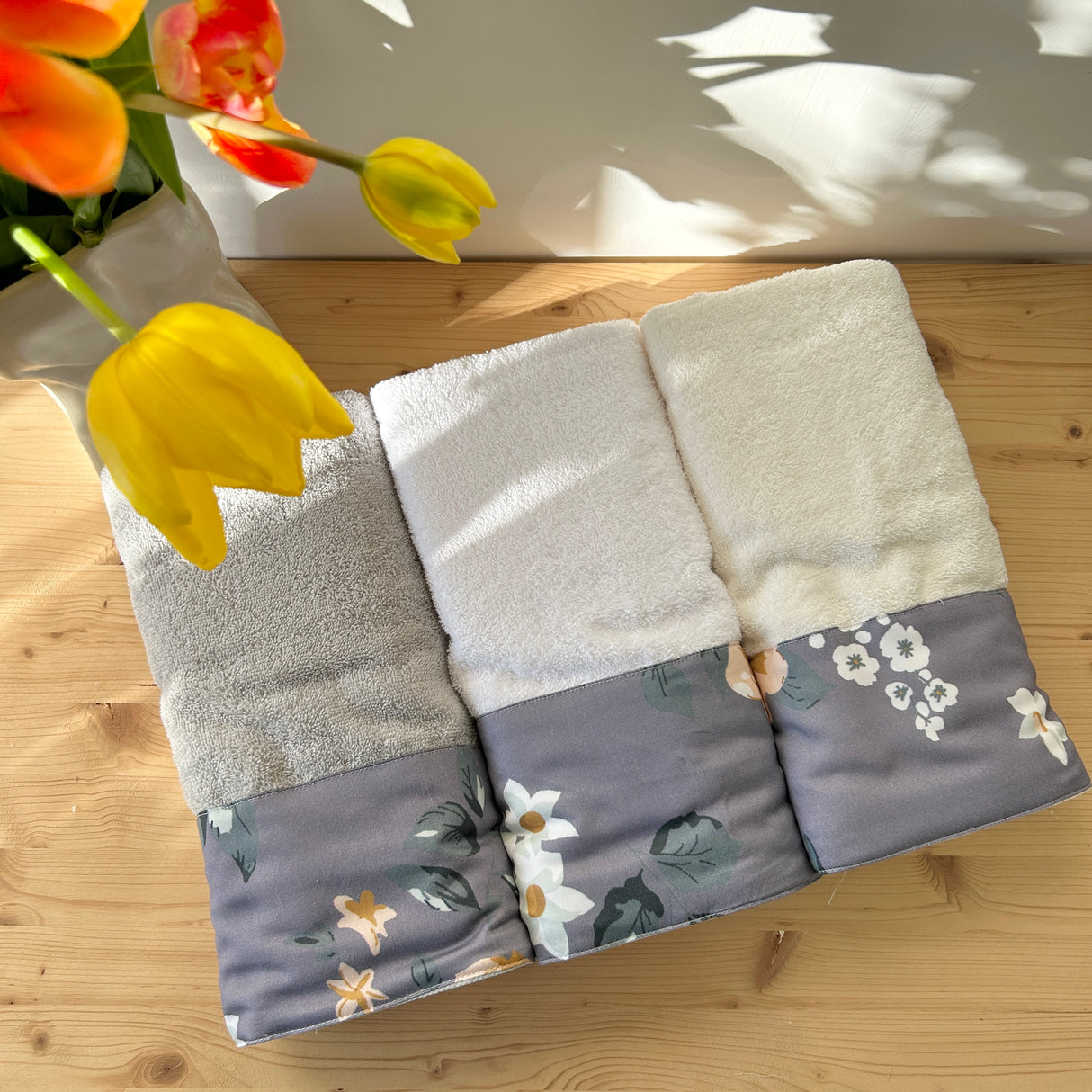 Set Asciugamani 3+3 FIORE GRIGIO by Mon Amour