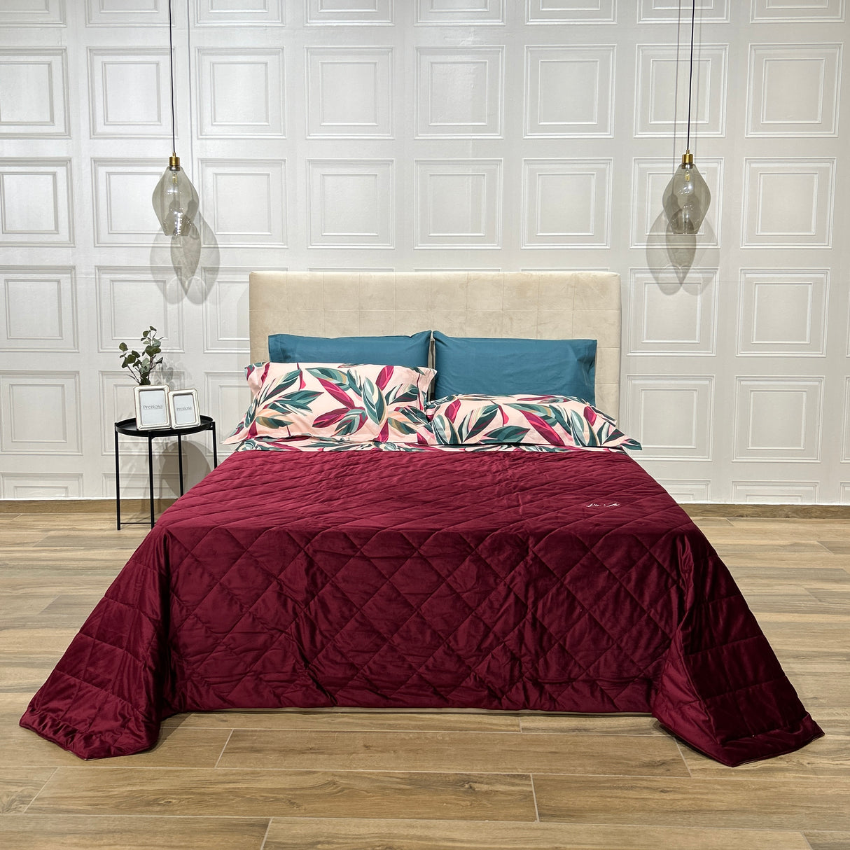 Trapuntino VELLUTO bordeaux by Liu•Jo